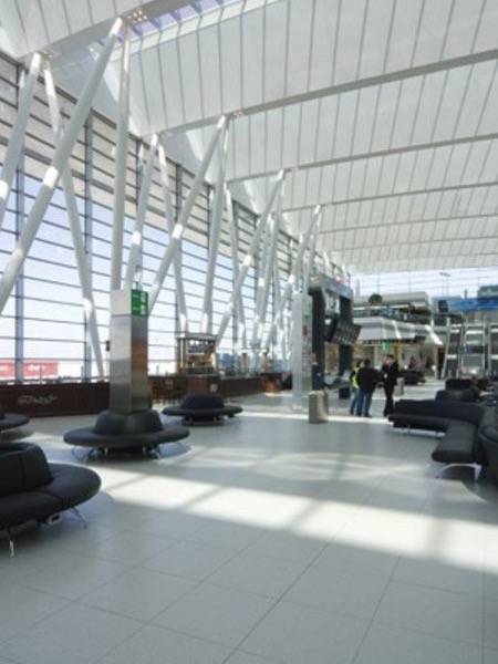 diabetik retinopati Wild airport brawl breaks out as passengers 'fight for seats'