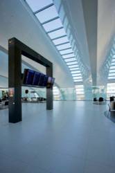 Stations and airports - FERIHEGY INTERNATIONAL AIRPORT - SKY COURT TERMINAL 2