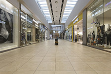 Shopping centres - MONDO JUVE SHOPPING CENTER