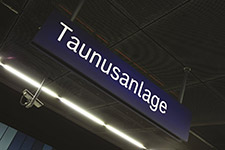 Stations and airports - DEUTSCHE BAHN / S- BAHNHOF TAUNUSANLAGE